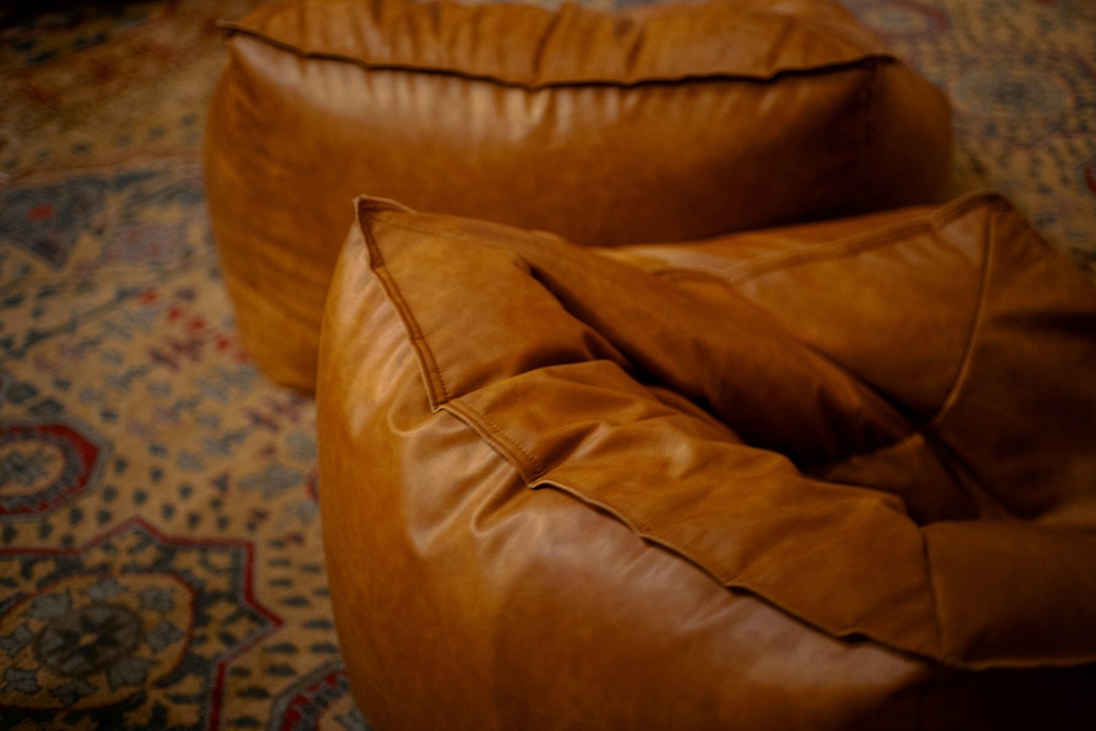 How to Create a Relaxing Conversation Area With a Giant Bean Bag